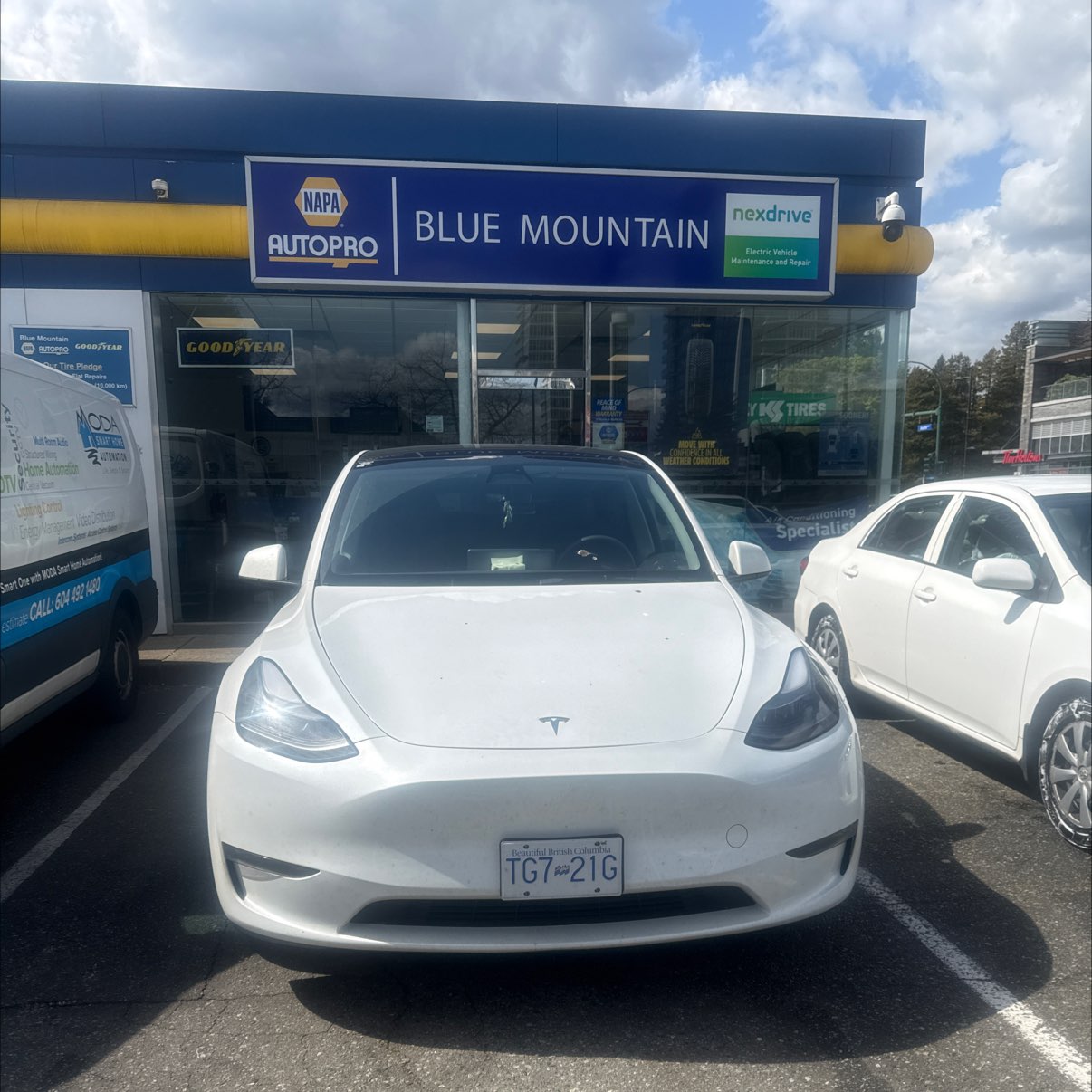 2023 Tesla Model Y Long Range AWD