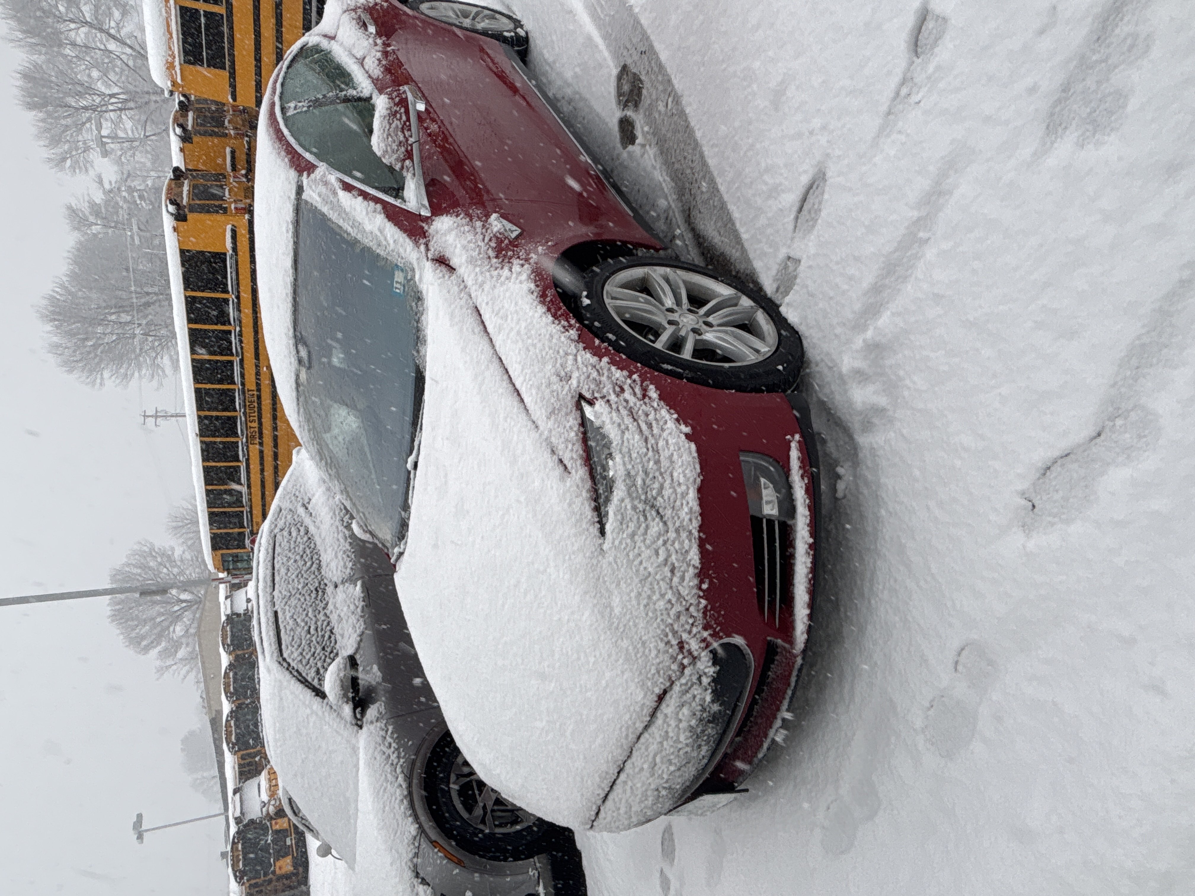 2015 Tesla Model S AWD - 85D