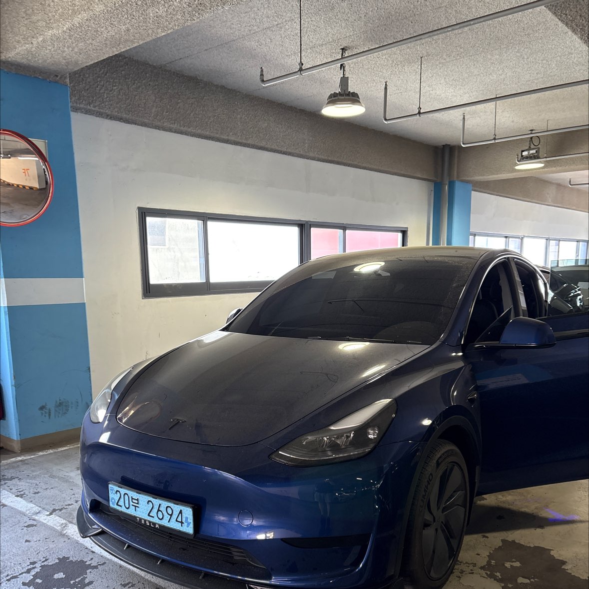 Tesla Model 3 RWD
